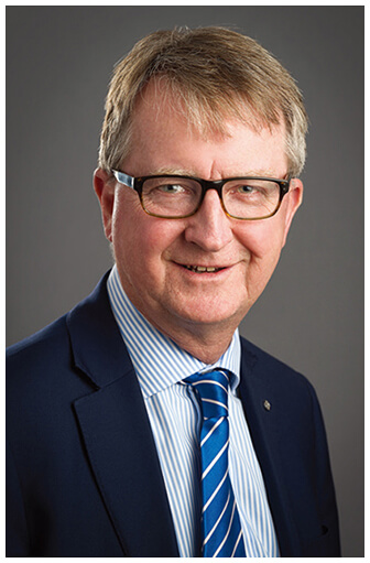 Michael Manthorpe PSM